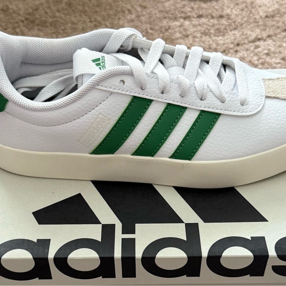 Adidas VL court White and Green Sneakers NEW!